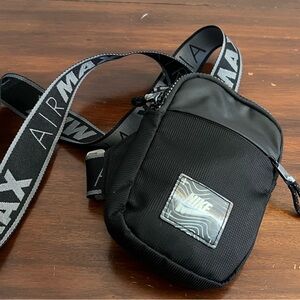 Nike Air Max Crossbody Sling Bag – Black (New)